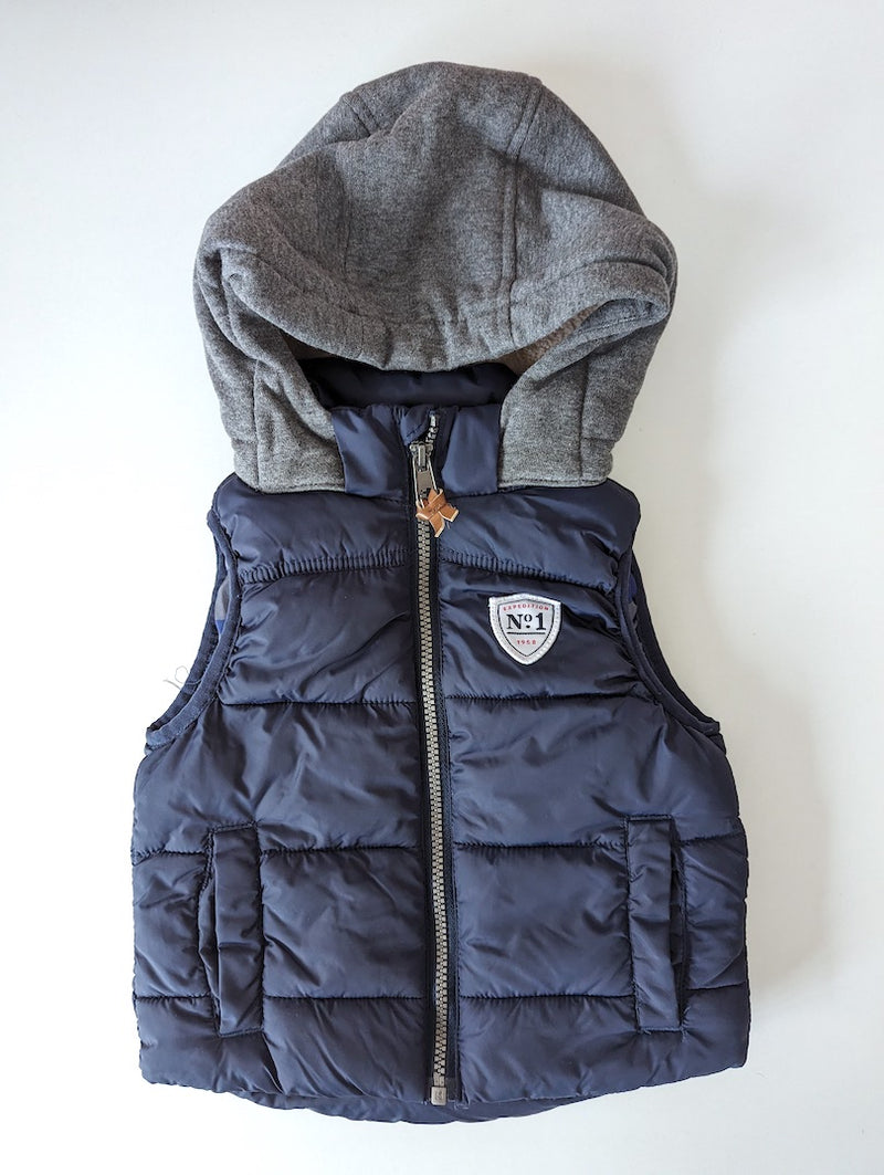 Ärmellose wattierte Weste   - H&M, Junge Gr.92