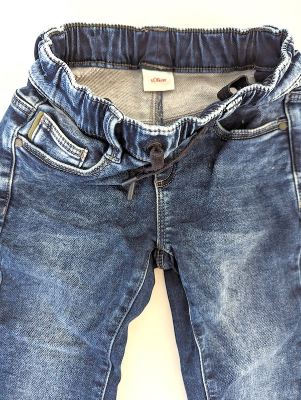 *Neuwertig* Jeans/Schlupfhose - S.Oliver, Junge Gr.104