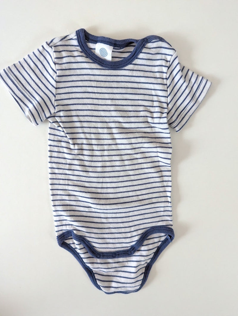 Organic Body kurzarm - Sanetta, Unisex Gr.68/74