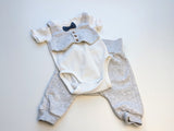 Fundgrube: Set Body mit Fliege und Stoffhose- H&M Gr.56