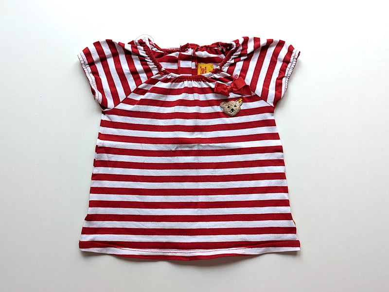 Hübsches T-Shirt mit Knopfleiste am Rücken - Steiff, Gr.86