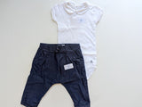 Hübscher Body mit dünner Stoffhose - Petit Bateau, Mädchen Gr.74