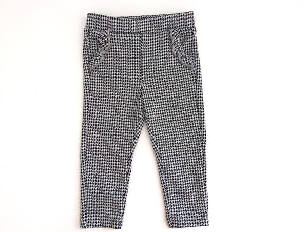 Hose mit Rüschen, schmal geschnitten - Reserved, Gr.80