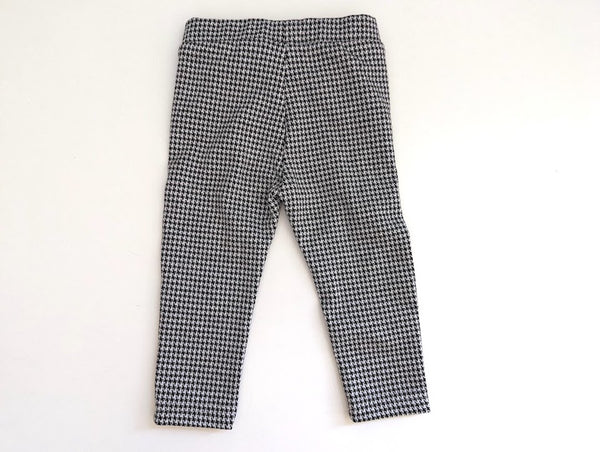 Hose mit Rüschen, schmal geschnitten - Reserved, Gr.80