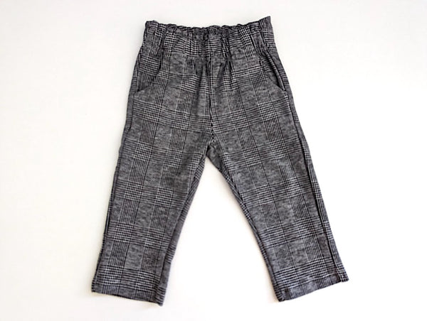 Schicke Hose, schmal geschnitten - Reserved, Gr.80