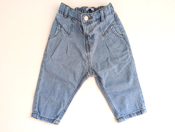 *Neuwertig* Hose aus weichem Jeansstoff - Reserved, Gr.80