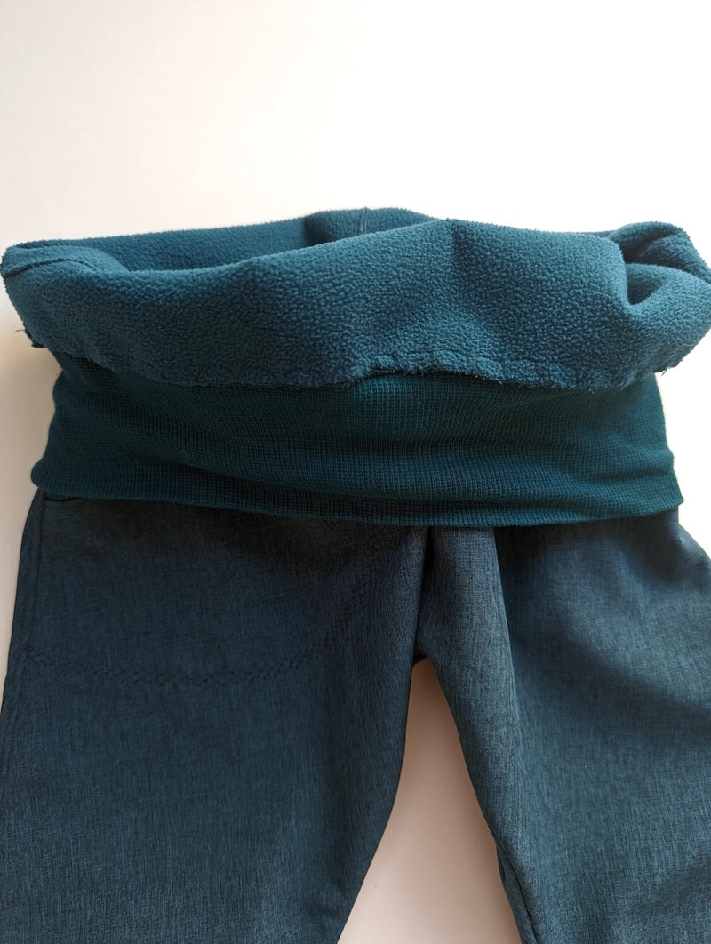 Weiche Softshellhose mit weichen Bündchen - Handmade, UnisexGr.80/86